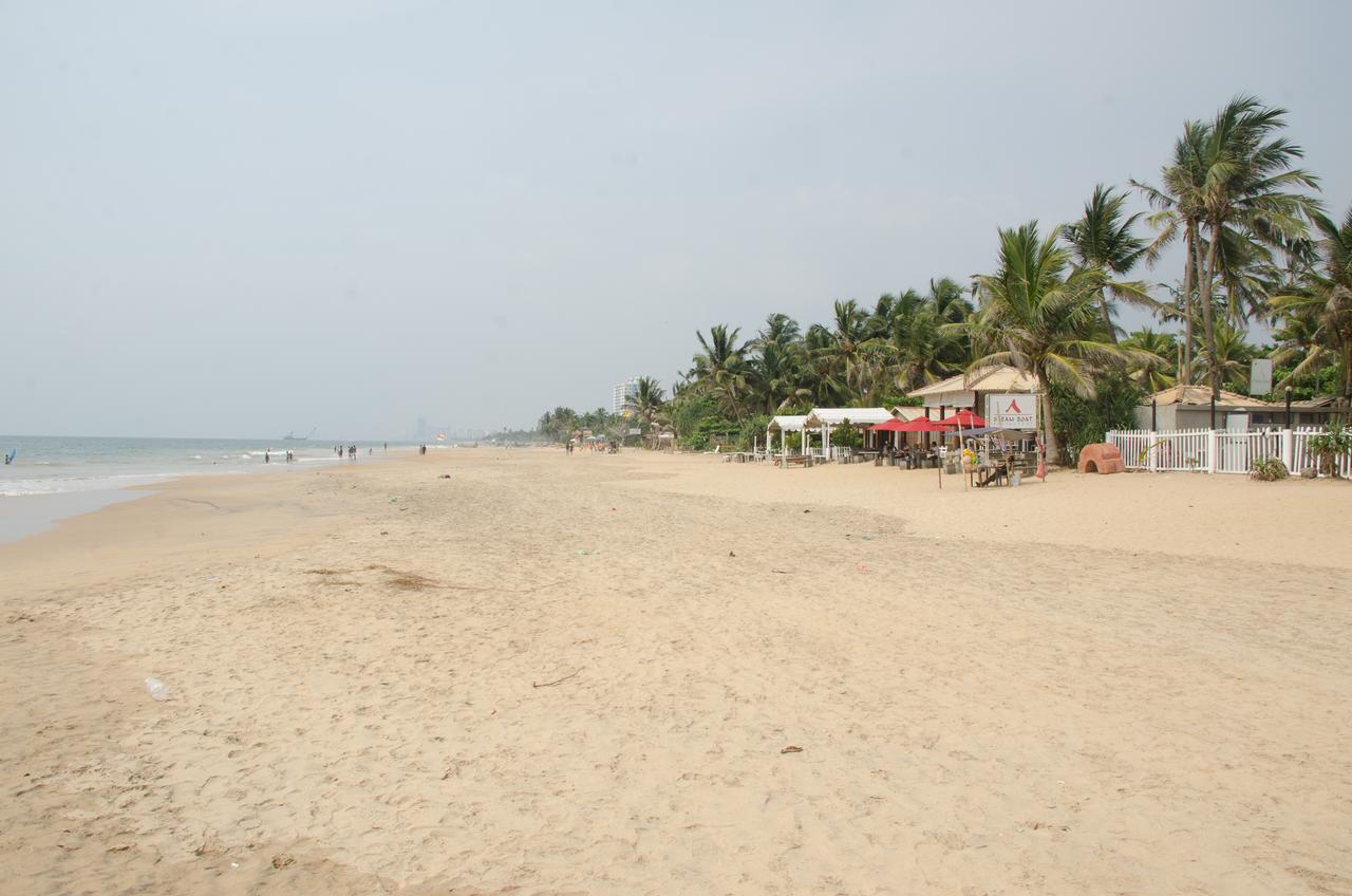 Colombo Lavinia Beach Hostel Dehiwala-Mount Lavinia Εξωτερικό φωτογραφία